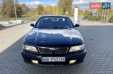 Седан Nissan Maxima 1997 в  фото 3 Седан Nissan Maxima 1997 в