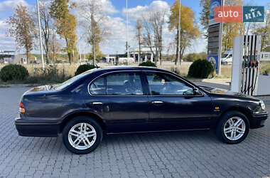 Седан Nissan Maxima 1997 в  фото 9 Седан Nissan Maxima 1997 в