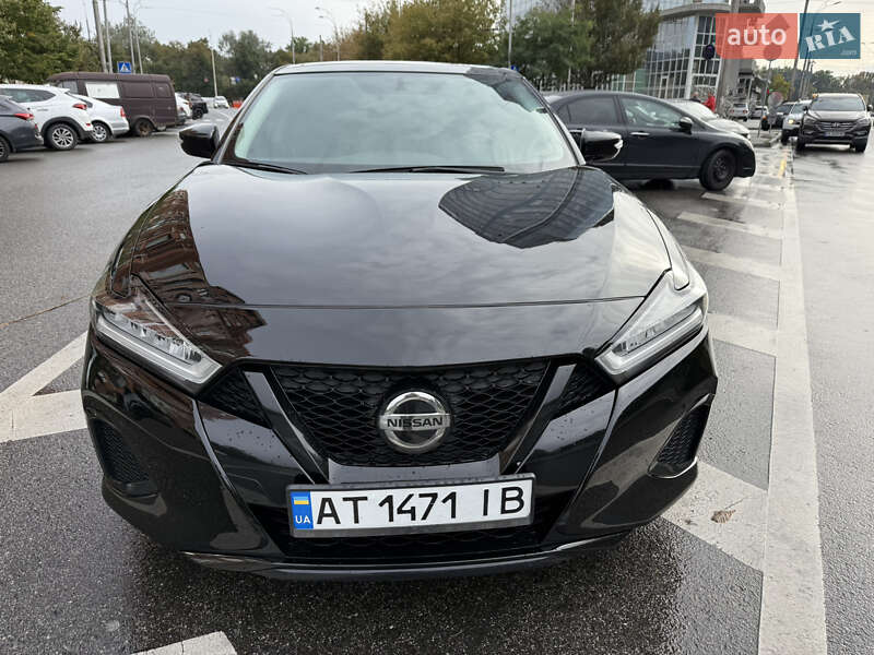 Седан Nissan Maxima 2019 в Києві