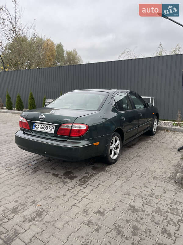 Седан Nissan Maxima 2002 в 