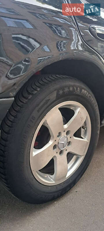 Седан Nissan Maxima 1998 в Одессе фото 9 Седан Nissan Maxima 1998 в Одессе