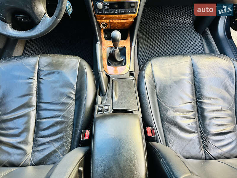 Седан Nissan Maxima 2003 в Одесі