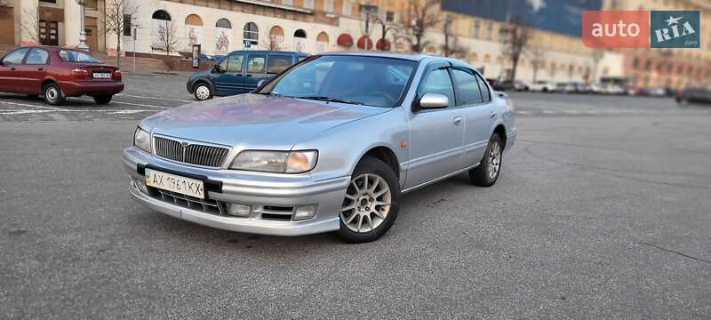Седан Nissan Maxima 1998 в Харькове фото 3 Седан Nissan Maxima 1998 в Харькове