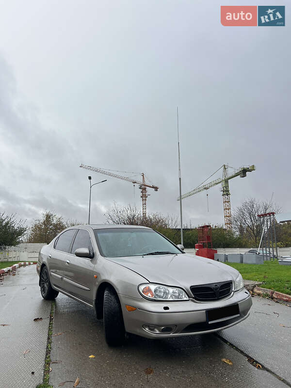 Седан Nissan Maxima 2001 в Одессе