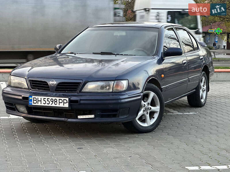 Седан Nissan Maxima 1998 в Одессе