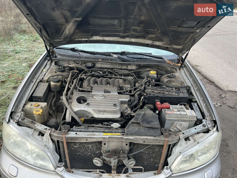 Седан Nissan Maxima 2002 в Києві