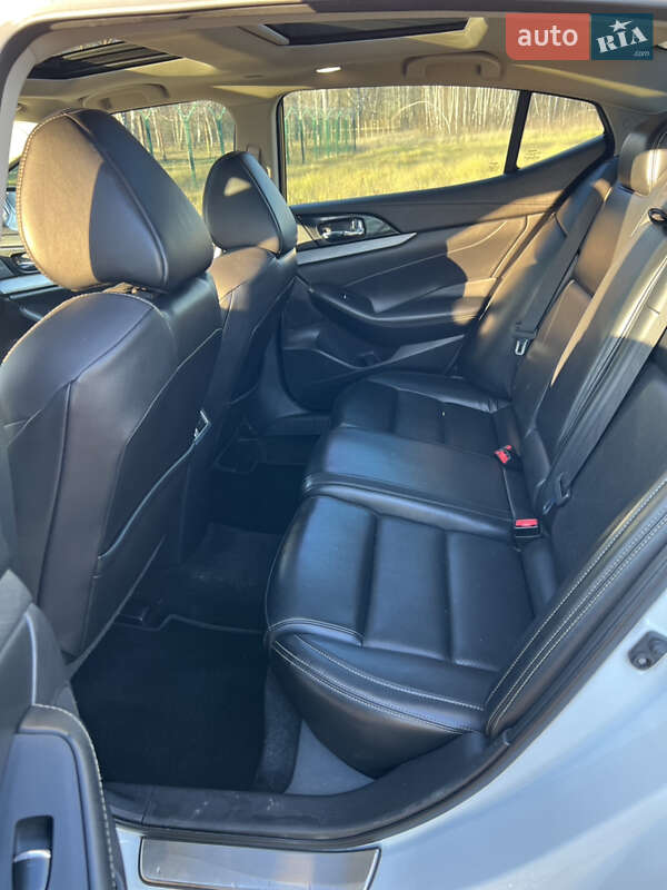 Седан Nissan Maxima 2017 в Нежине