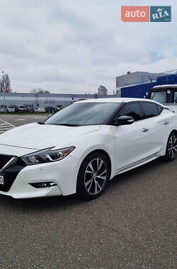 Седан Nissan Maxima 2016 в Киеве