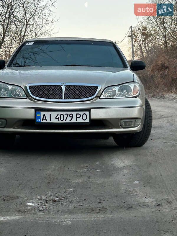 Седан Nissan Maxima 2000 в Сквирі