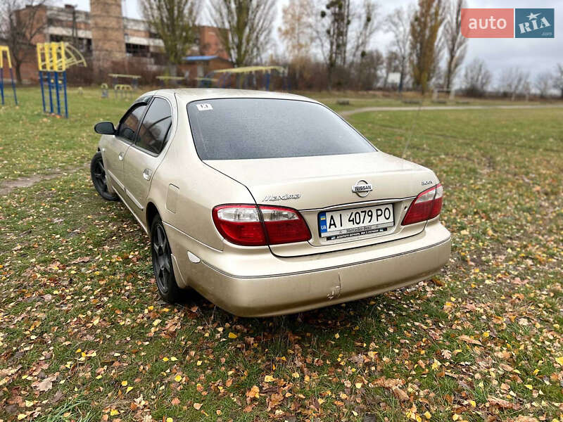 Седан Nissan Maxima 2000 в Сквирі