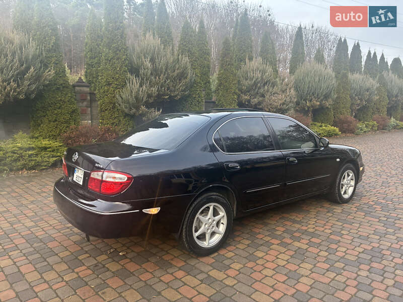 Седан Nissan Maxima 2003 в Рівному