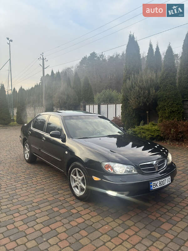 Седан Nissan Maxima 2003 в Рівному