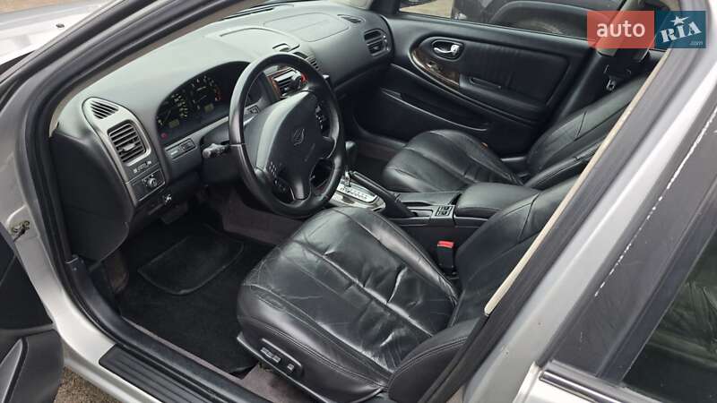 Седан Nissan Maxima 2002 в Житомире