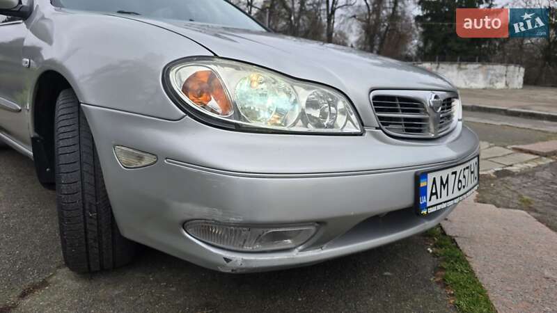 Седан Nissan Maxima 2002 в Житомире