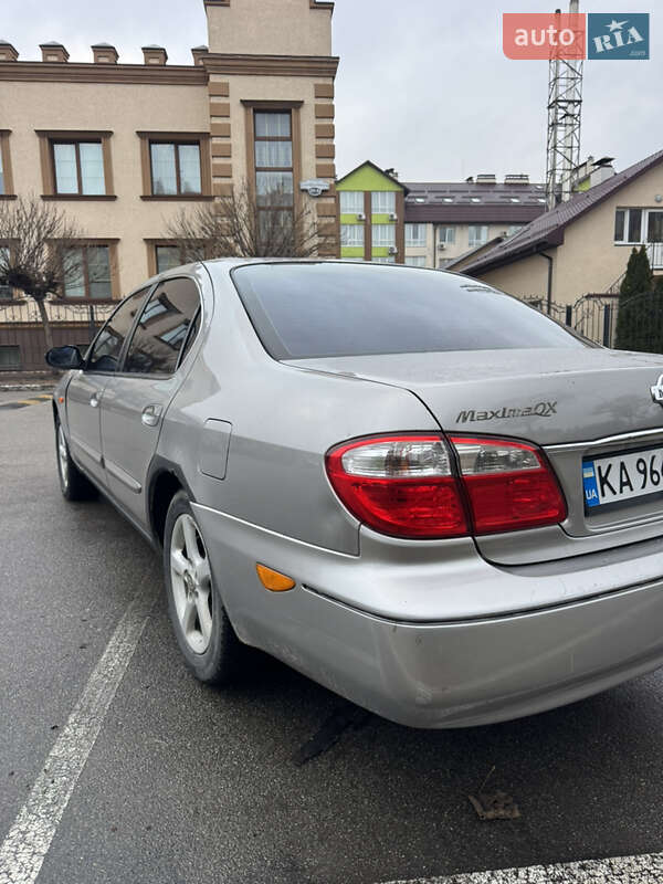 Седан Nissan Maxima 2002 в Киеве
