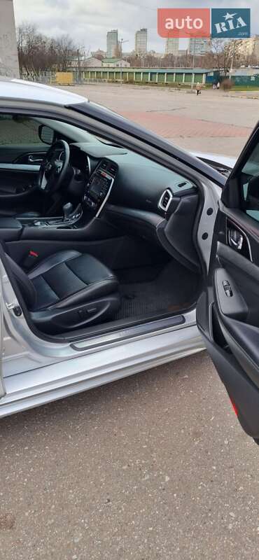 Седан Nissan Maxima 2018 в Харкові