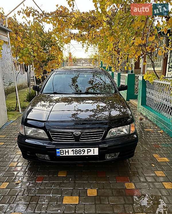 Седан Nissan Maxima 1995 в Сарате