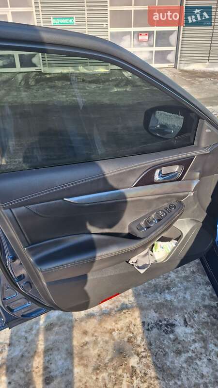 Седан Nissan Maxima 2018 в Борисполе