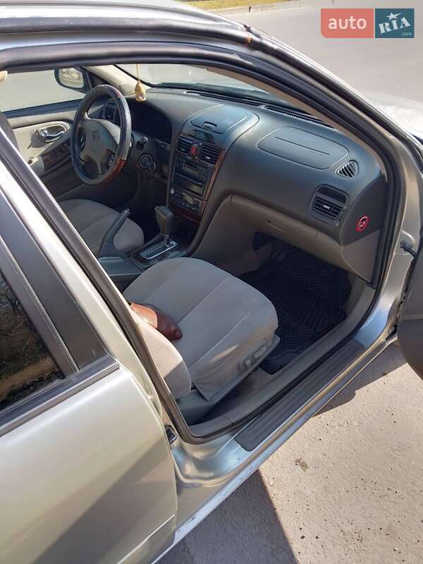Седан Nissan Maxima 2001 в Запорожье