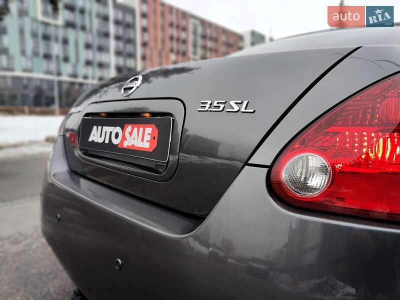 Седан Nissan Maxima 2005 в Киеве