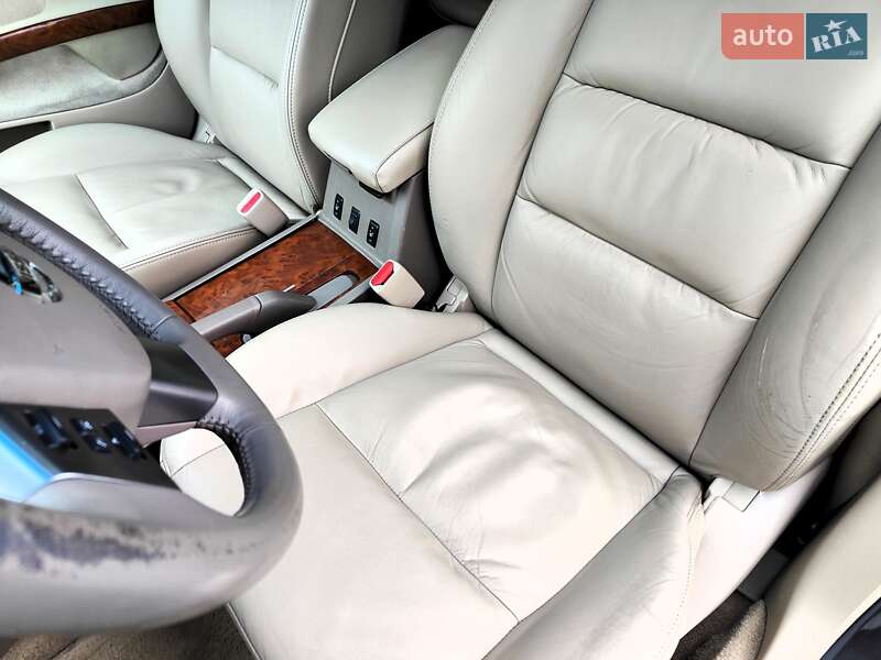 Седан Nissan Maxima 2005 в Киеве