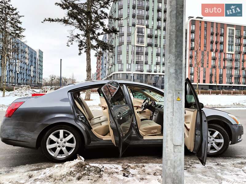 Седан Nissan Maxima 2005 в Киеве