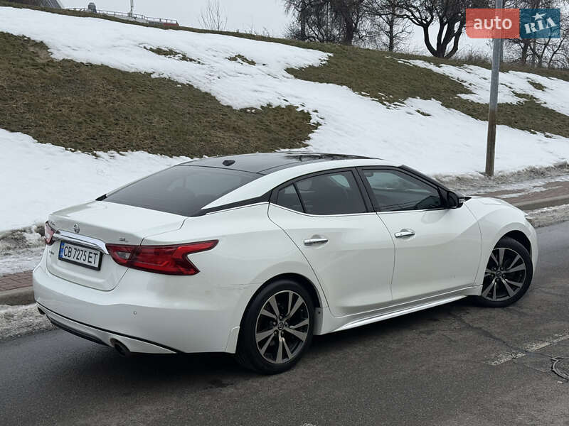 Седан Nissan Maxima 2017 в Киеве