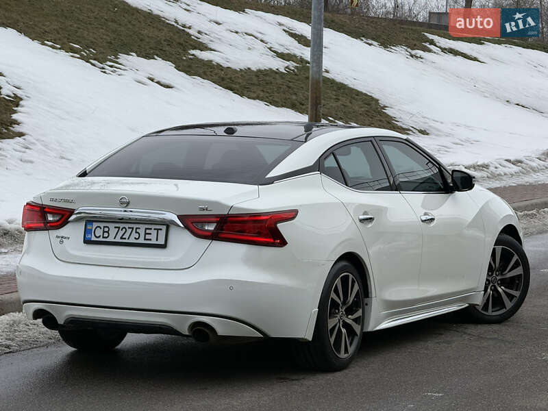 Седан Nissan Maxima 2017 в Киеве