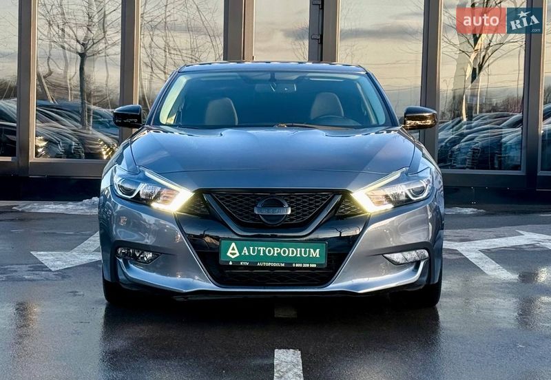 Седан Nissan Maxima 2016 в Киеве