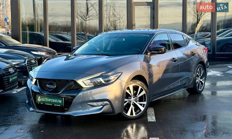 Седан Nissan Maxima 2016 в Киеве