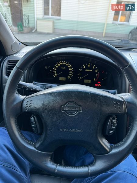 Седан Nissan Maxima 2000 в Одессе