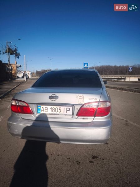 Седан Nissan Maxima 2001 в Умани