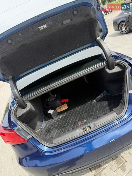 Седан Nissan Maxima 2016 в Каменец-Подольском