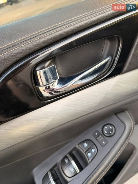 Седан Nissan Maxima 2018 в Киеве