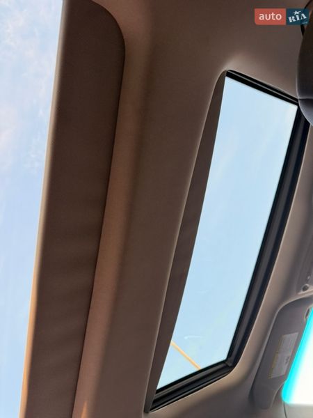 Седан Nissan Maxima 2018 в Киеве