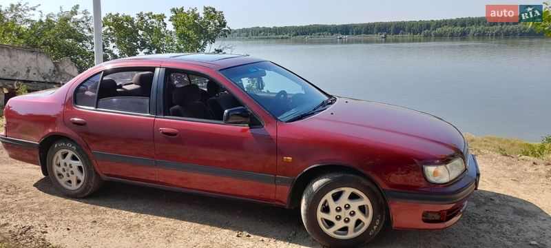 Nissan Maxima 1995