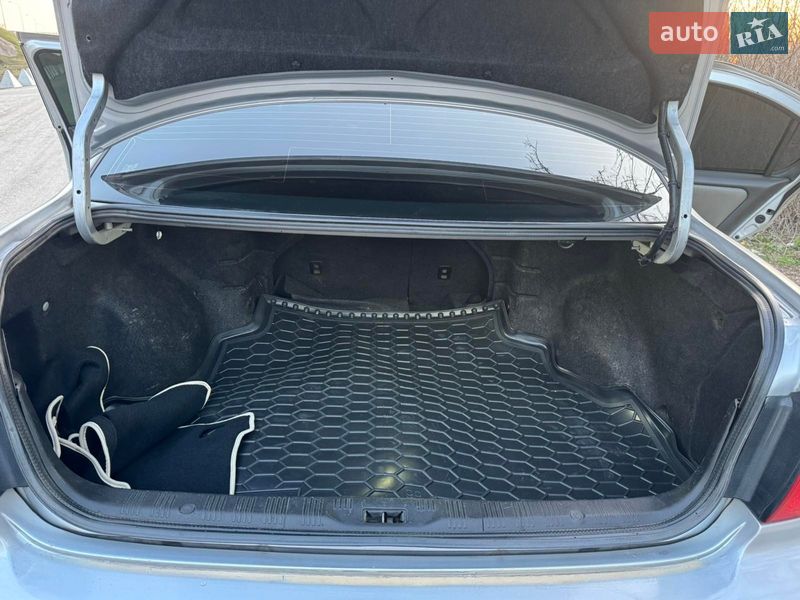 Седан Nissan Maxima 2001 в Дніпрі фото 8 Седан Nissan Maxima 2001 в Дніпрі