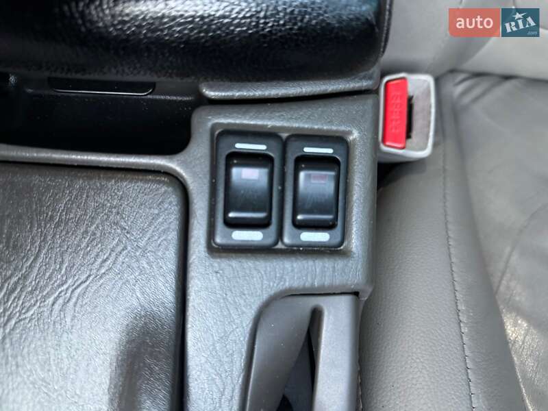 Седан Nissan Maxima 2001 в Дніпрі фото 11 Седан Nissan Maxima 2001 в Дніпрі