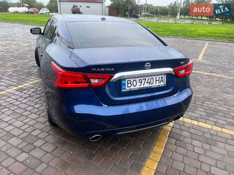 Седан Nissan Maxima 2015 в Теофиполе