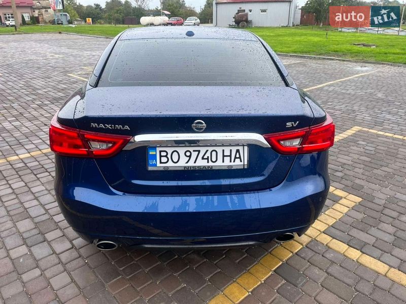 Седан Nissan Maxima 2015 в Теофиполе