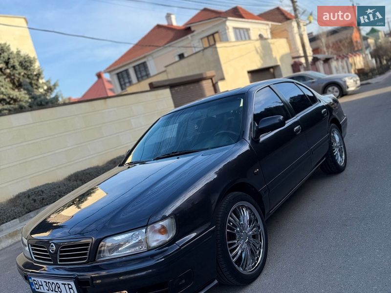 Седан Nissan Maxima 1995 в Одессе