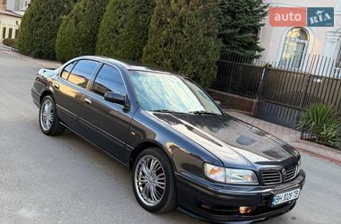Седан Nissan Maxima 1995 в Одессе