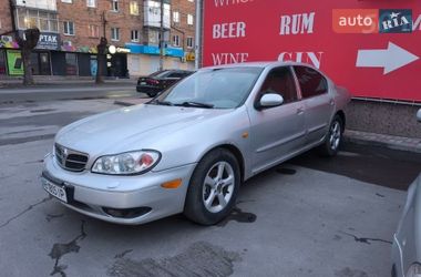 Седан Nissan Maxima 2001 в Умани