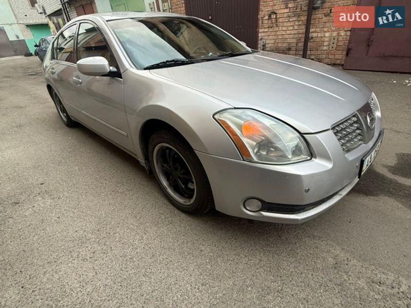 Седан Nissan Maxima 2003 в Киеве