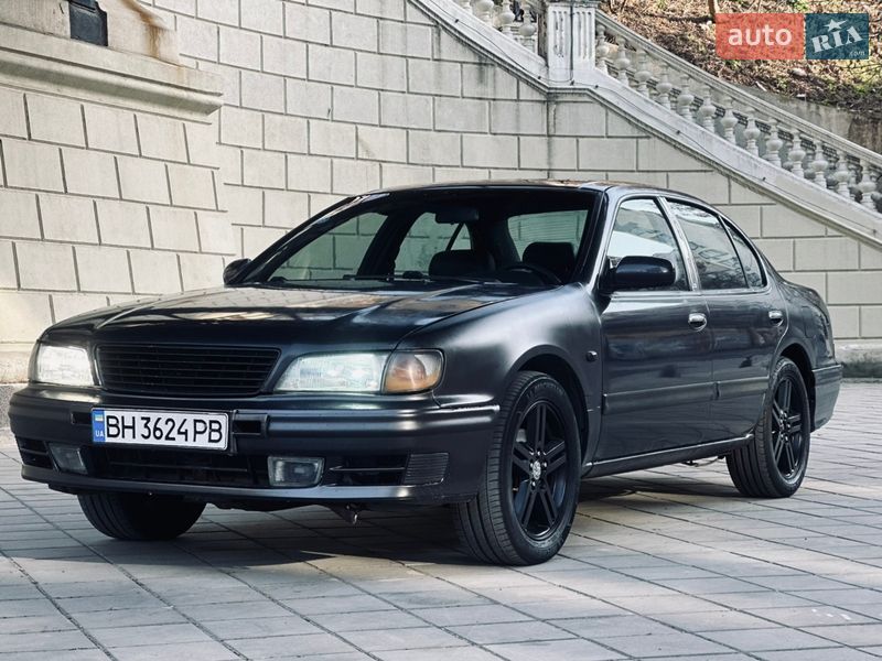 Nissan Maxima 1995