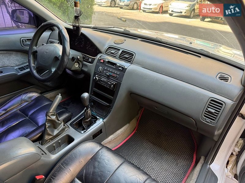 Седан Nissan Maxima 1997 в Одессе