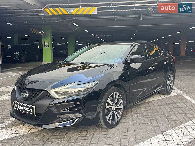 Седан Nissan Maxima 2016 в Киеве