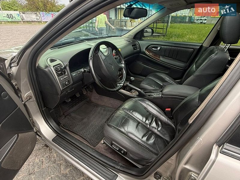 Седан Nissan Maxima 2001 в Полтаве