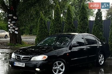 Седан Nissan Maxima 2001 в Новомосковске