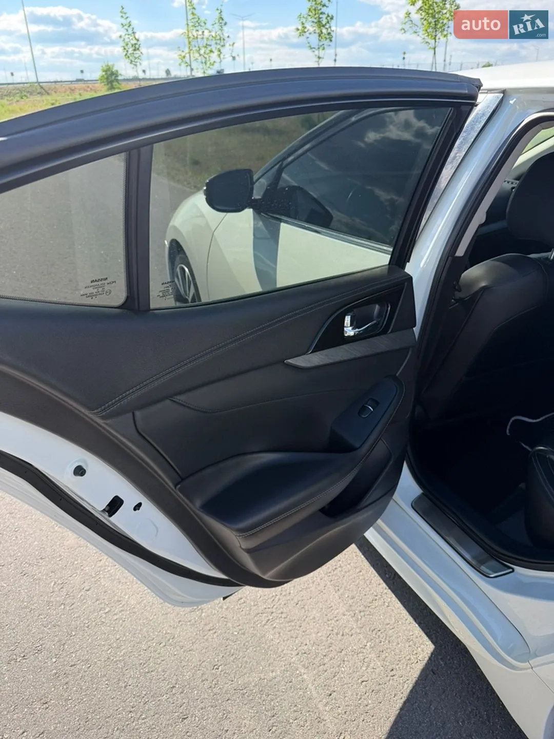 2016 Nissan Maxima - мініатюра 23